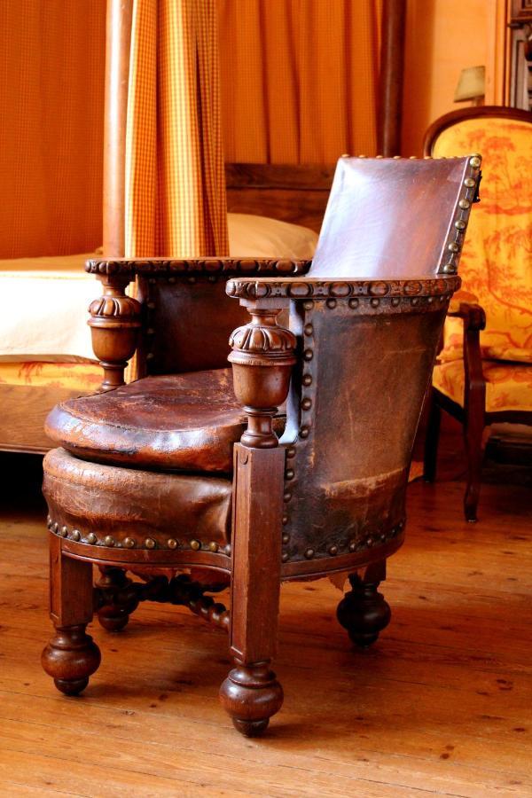 Chateau De Chambiers Durtal Room photo