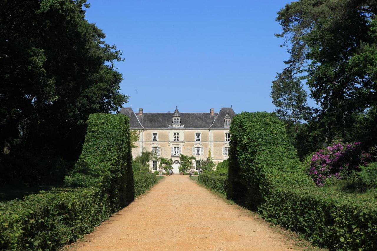 Chateau De Chambiers Durtal Exterior photo